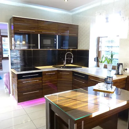 Dom 46m2 Parter Z Wanną I Sauną Asenata Apartament *